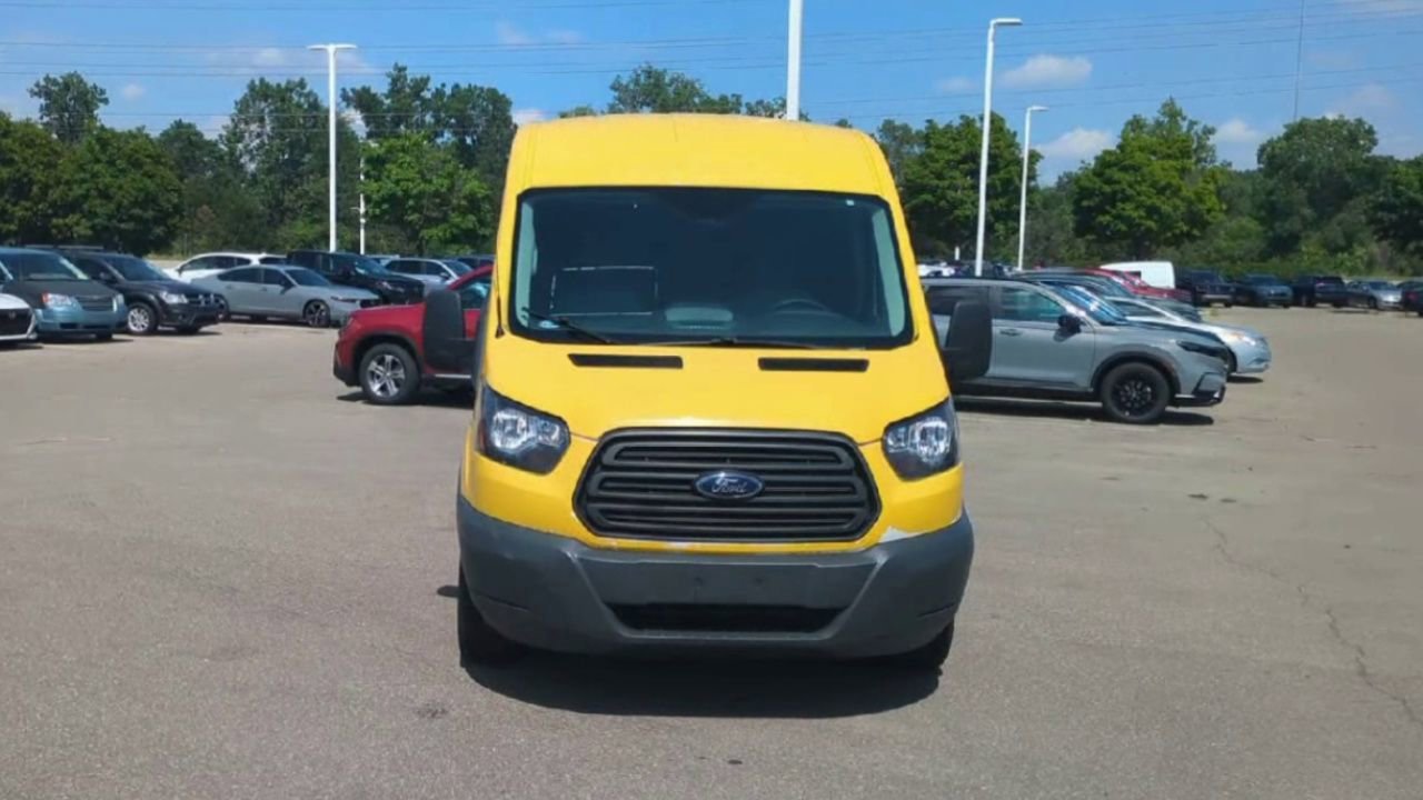 Thumbnail: 2018 Ford Transit Series - 3