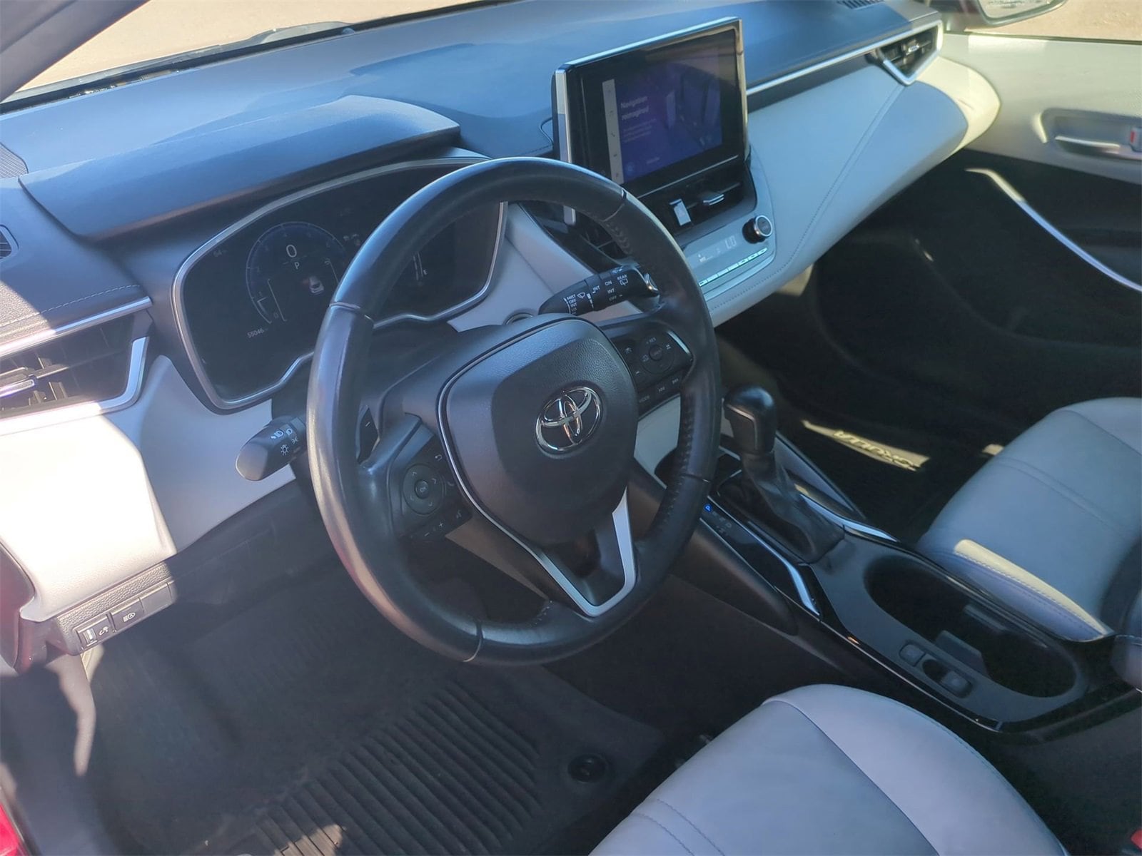 Thumbnail: 2023 Toyota Corolla - 10