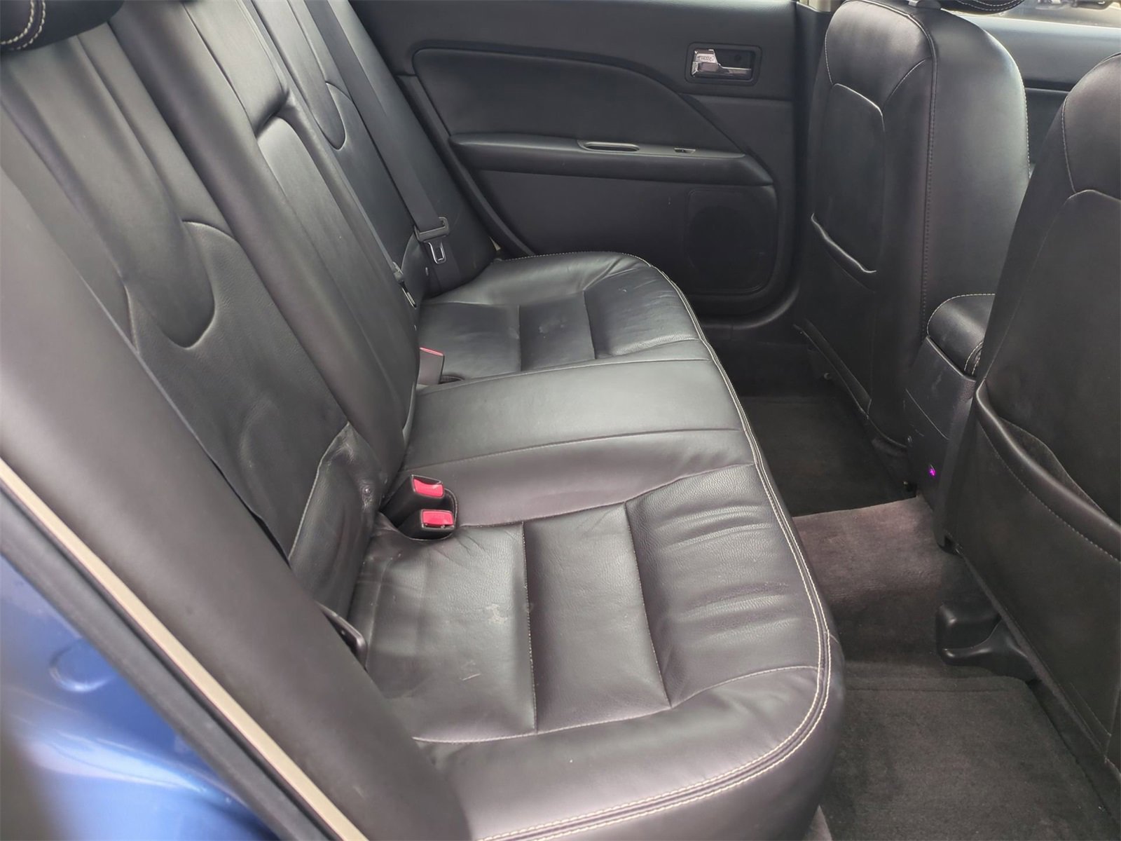 Thumbnail: 2010 Ford Fusion - 20