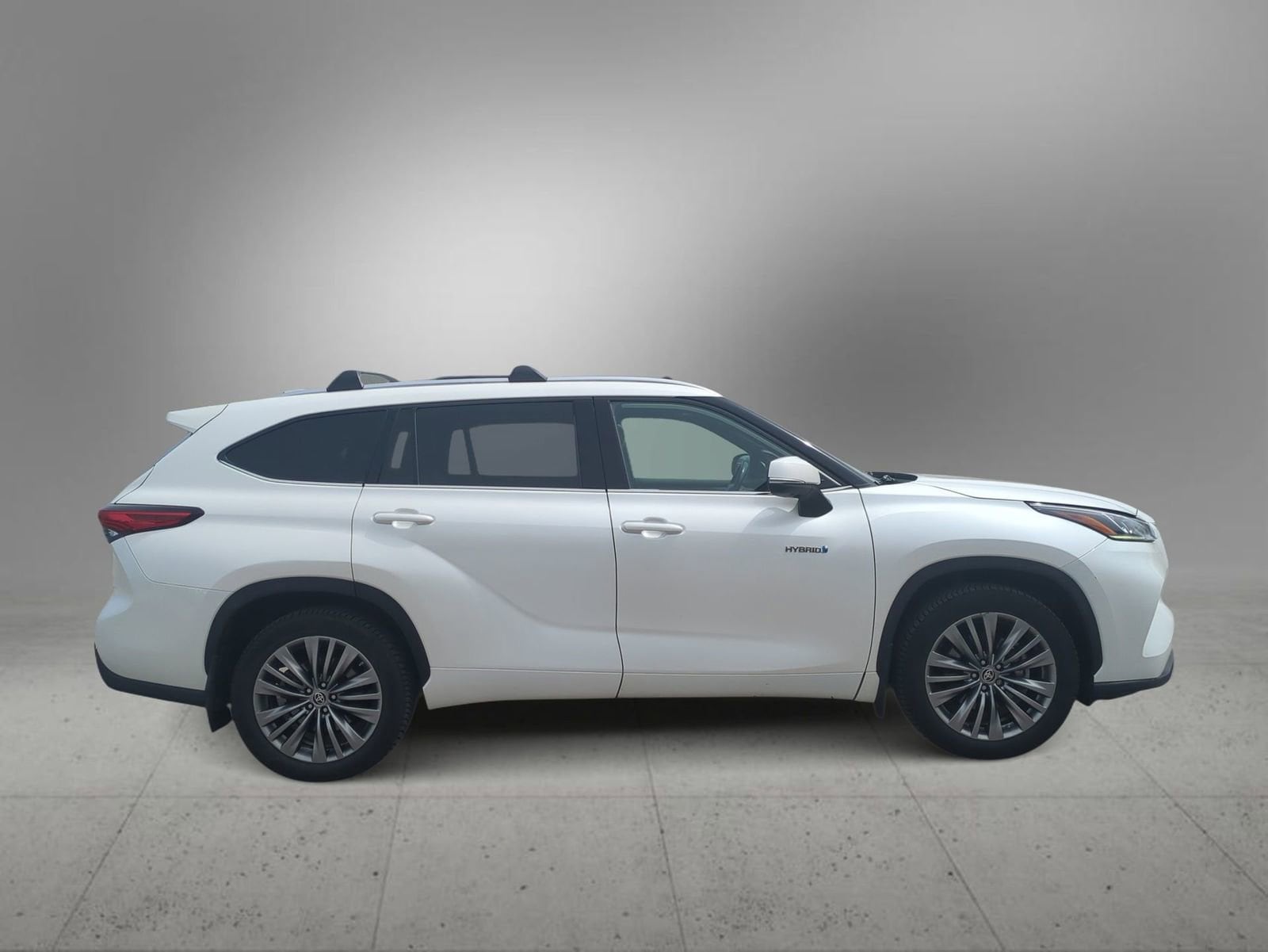 Thumbnail: 2021 Toyota Highlander - 9