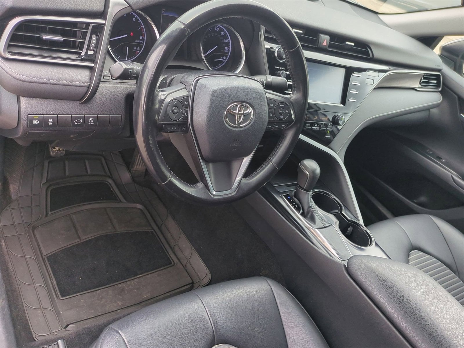 Thumbnail: 2019 Toyota Camry - 10