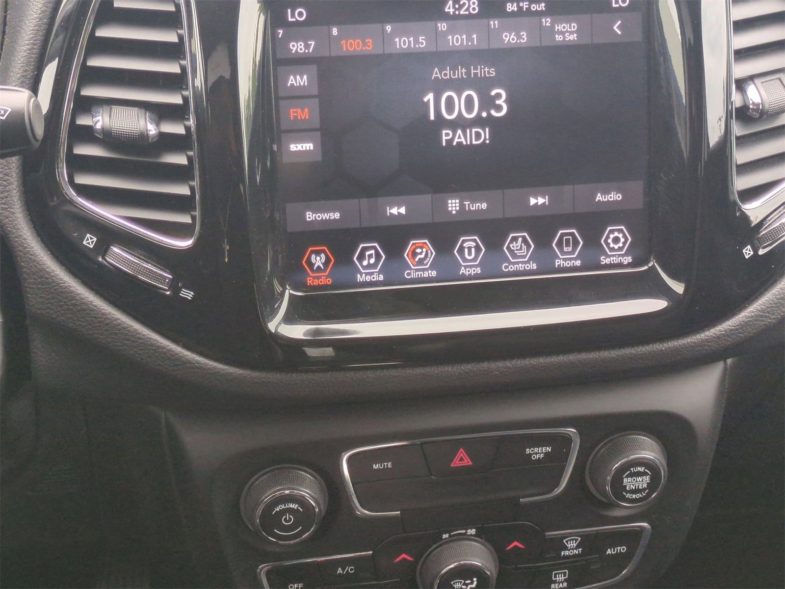 Thumbnail: 2020 Jeep Compass - 27