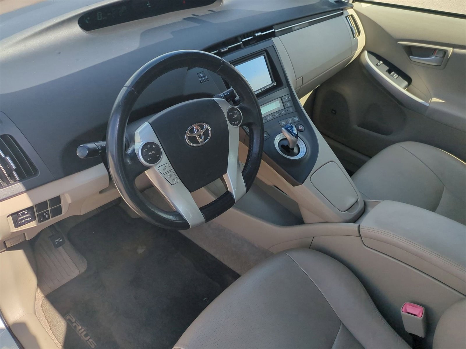 Thumbnail: 2010 Toyota Prius - 10