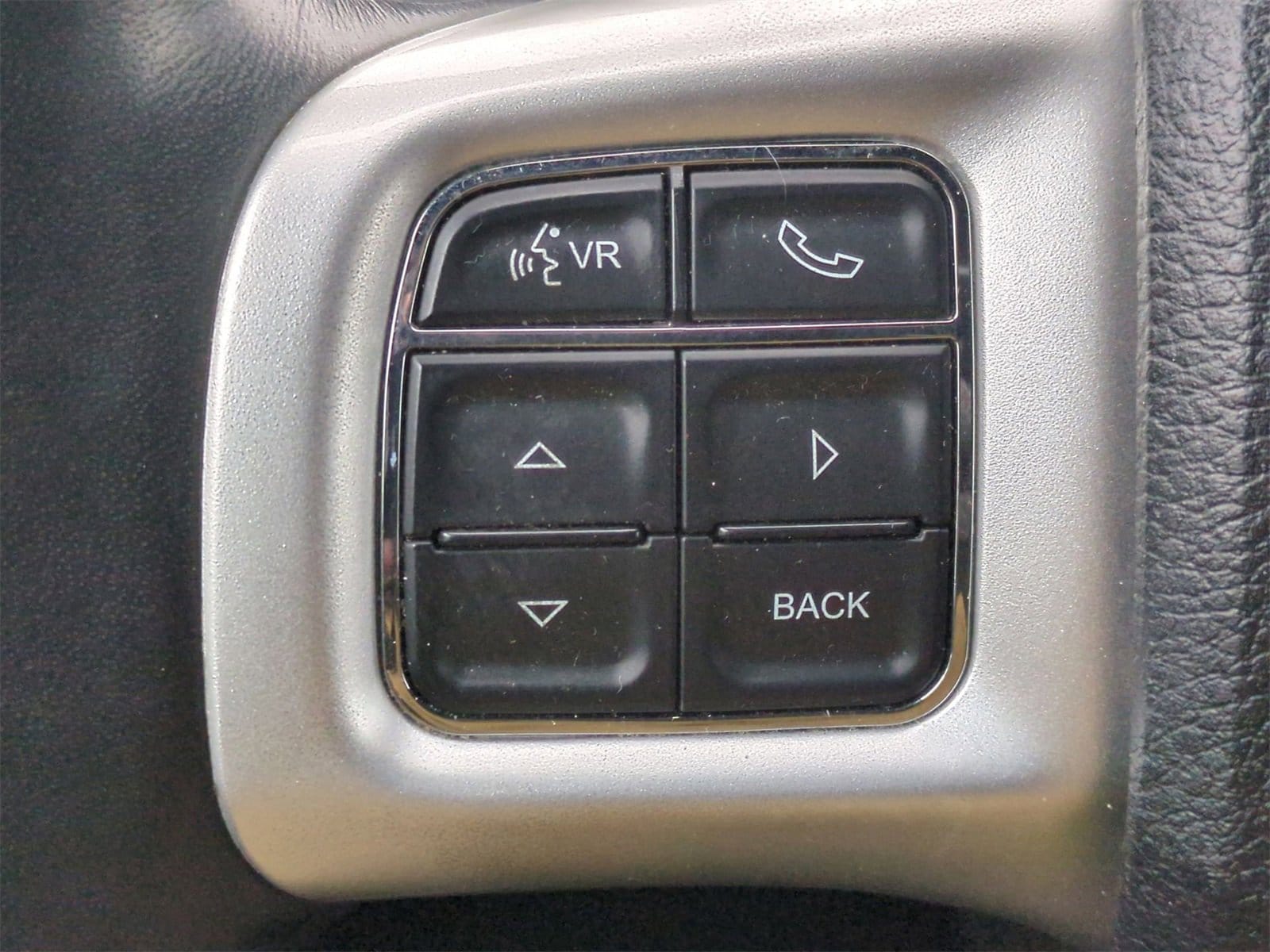 Thumbnail: 2018 Dodge Grand Caravan - 23