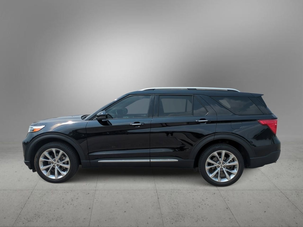 Thumbnail: 2023 Ford Explorer - 5