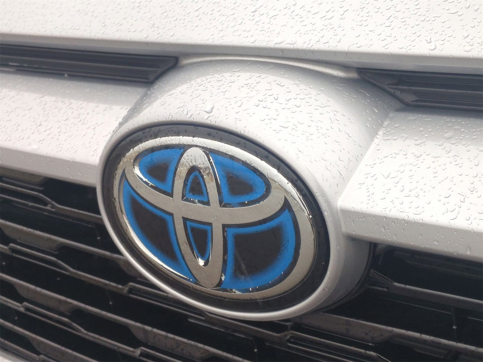 Thumbnail: 2024 Toyota RAV4 - 12