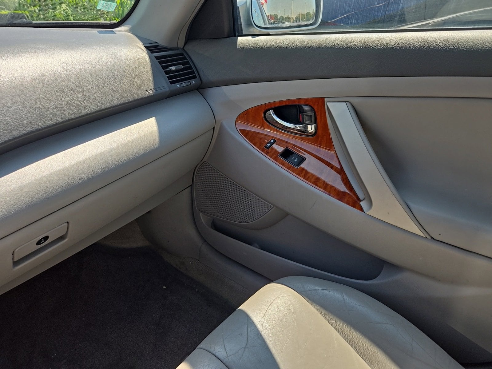 Thumbnail: 2010 Toyota Camry - 7
