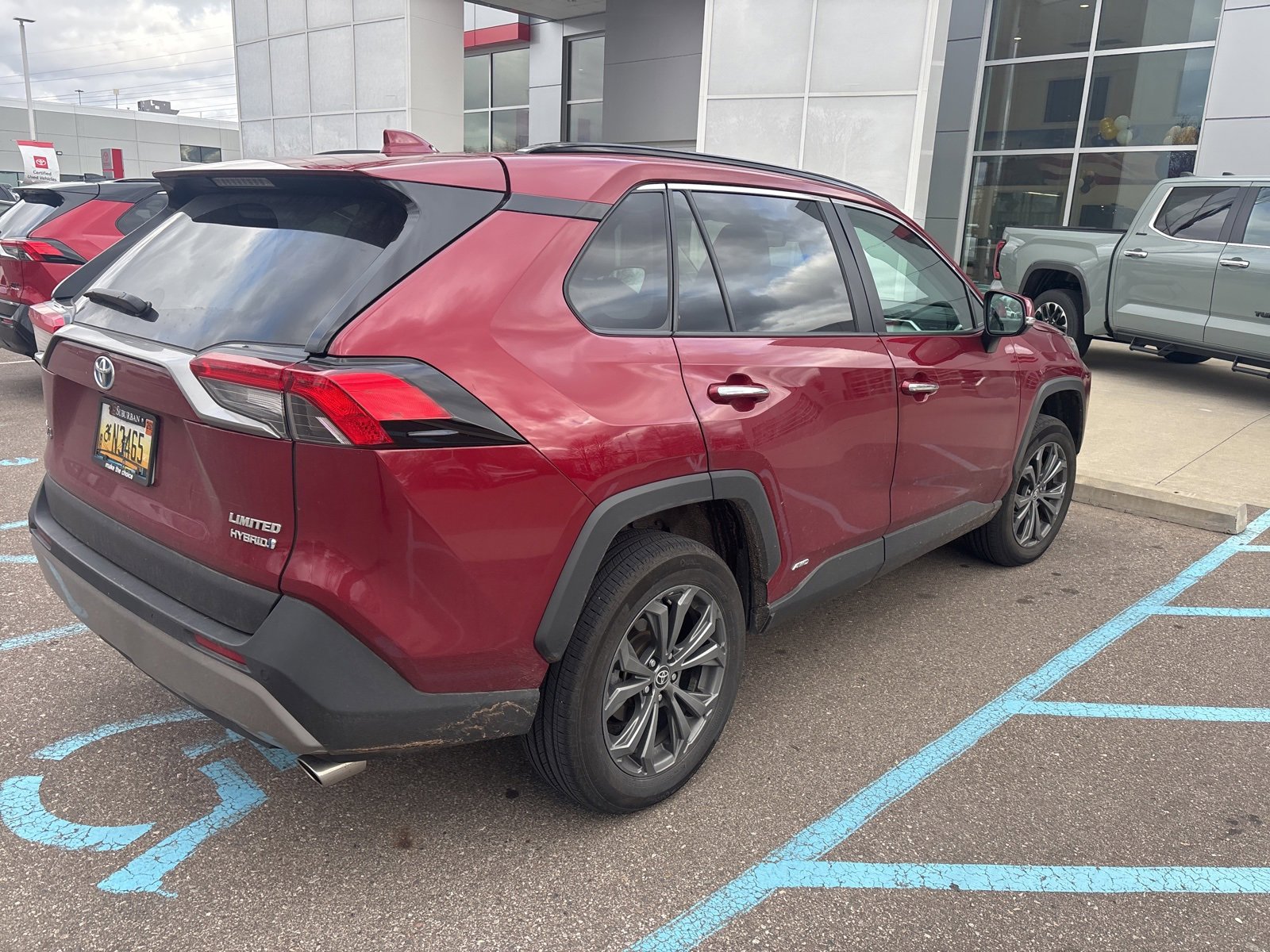 2024 Toyota RAV4 Hybrid Limited photo 2