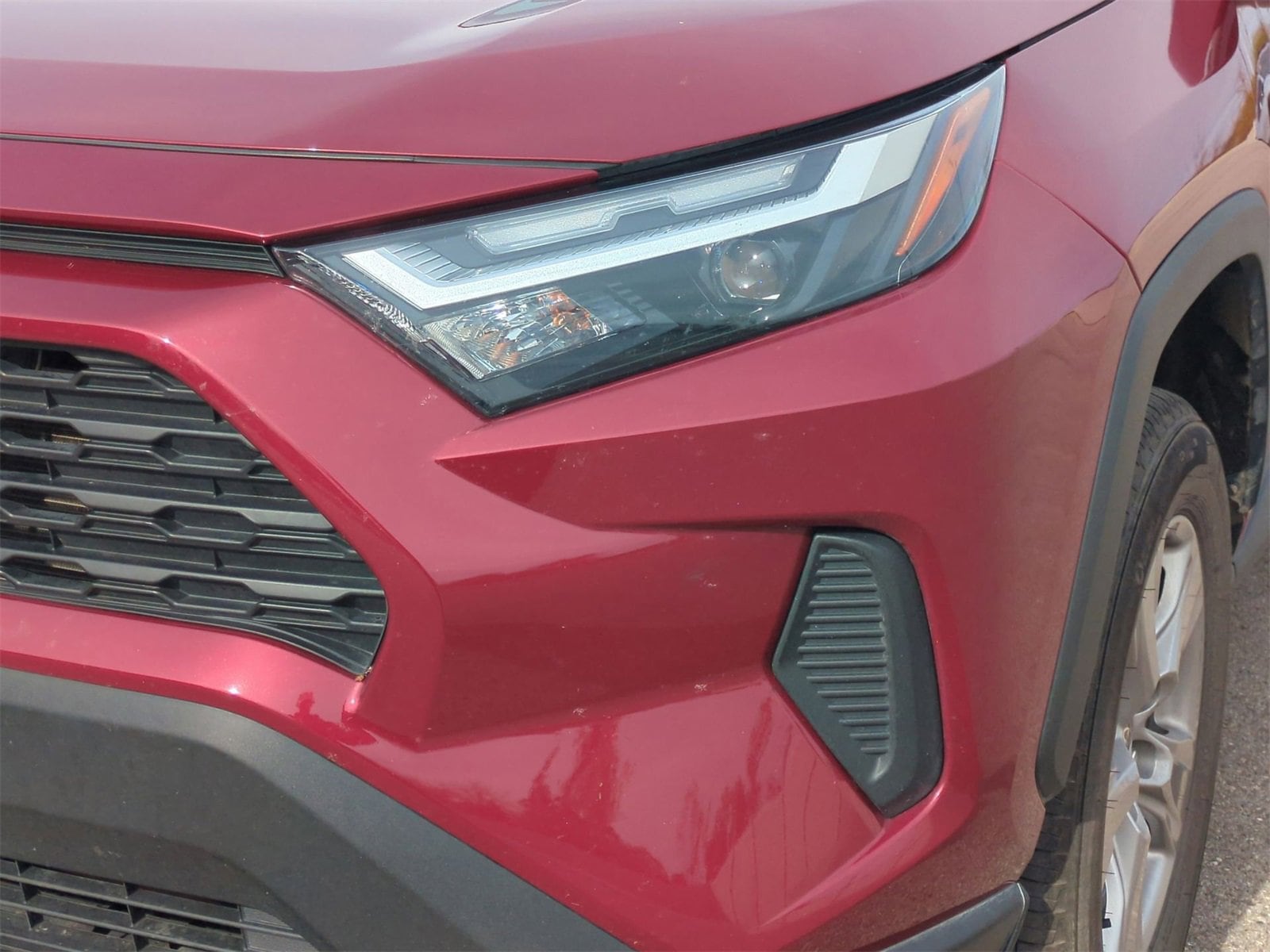 Thumbnail: 2022 Toyota RAV4 - 11