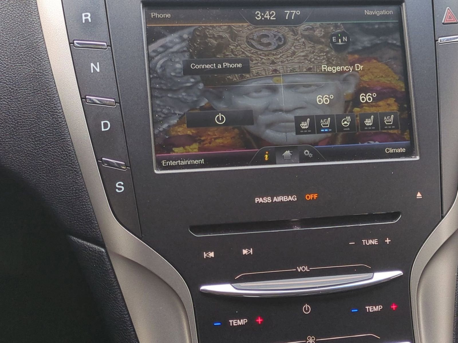 Thumbnail: 2016 Lincoln MKZ - 29