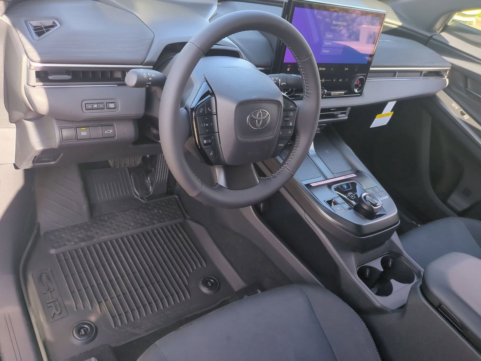 2026 Toyota C-HR XSE - Photo 10