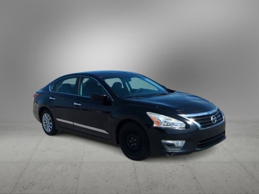 Thumbnail: 2015 Nissan Altima - 2
