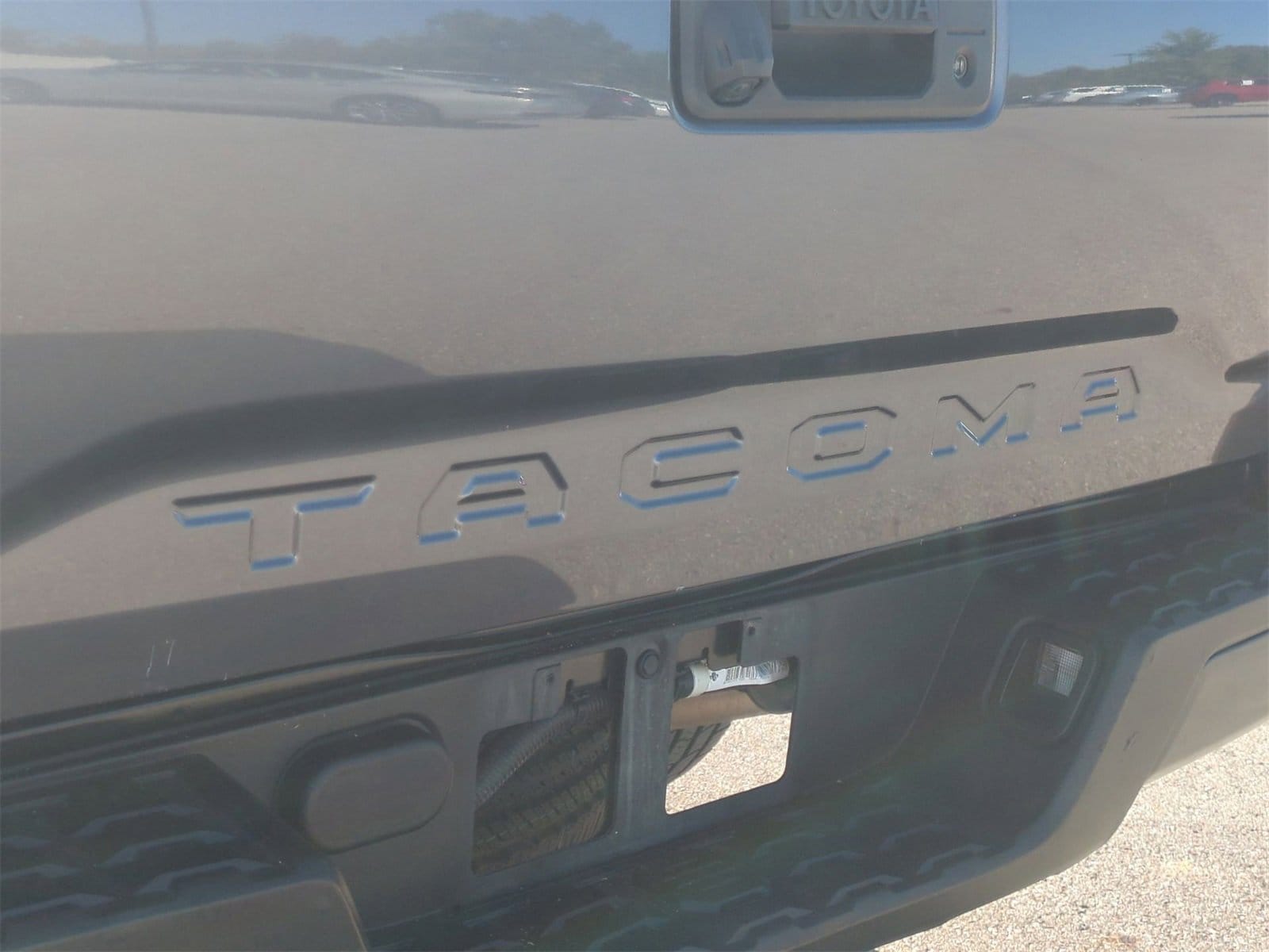 Thumbnail: 2022 Toyota Tacoma - 13
