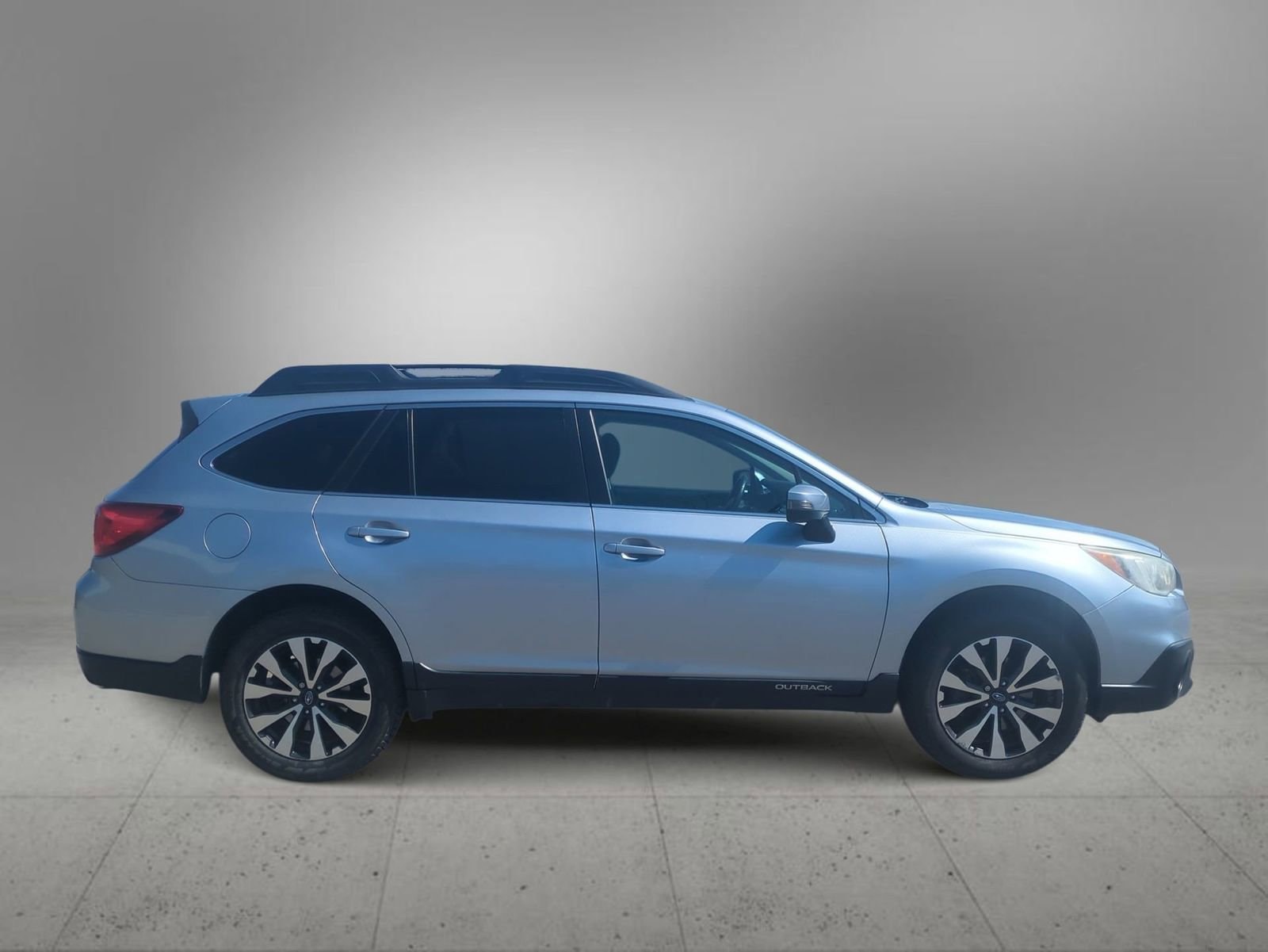 Thumbnail: 2015 Subaru Outback - 9