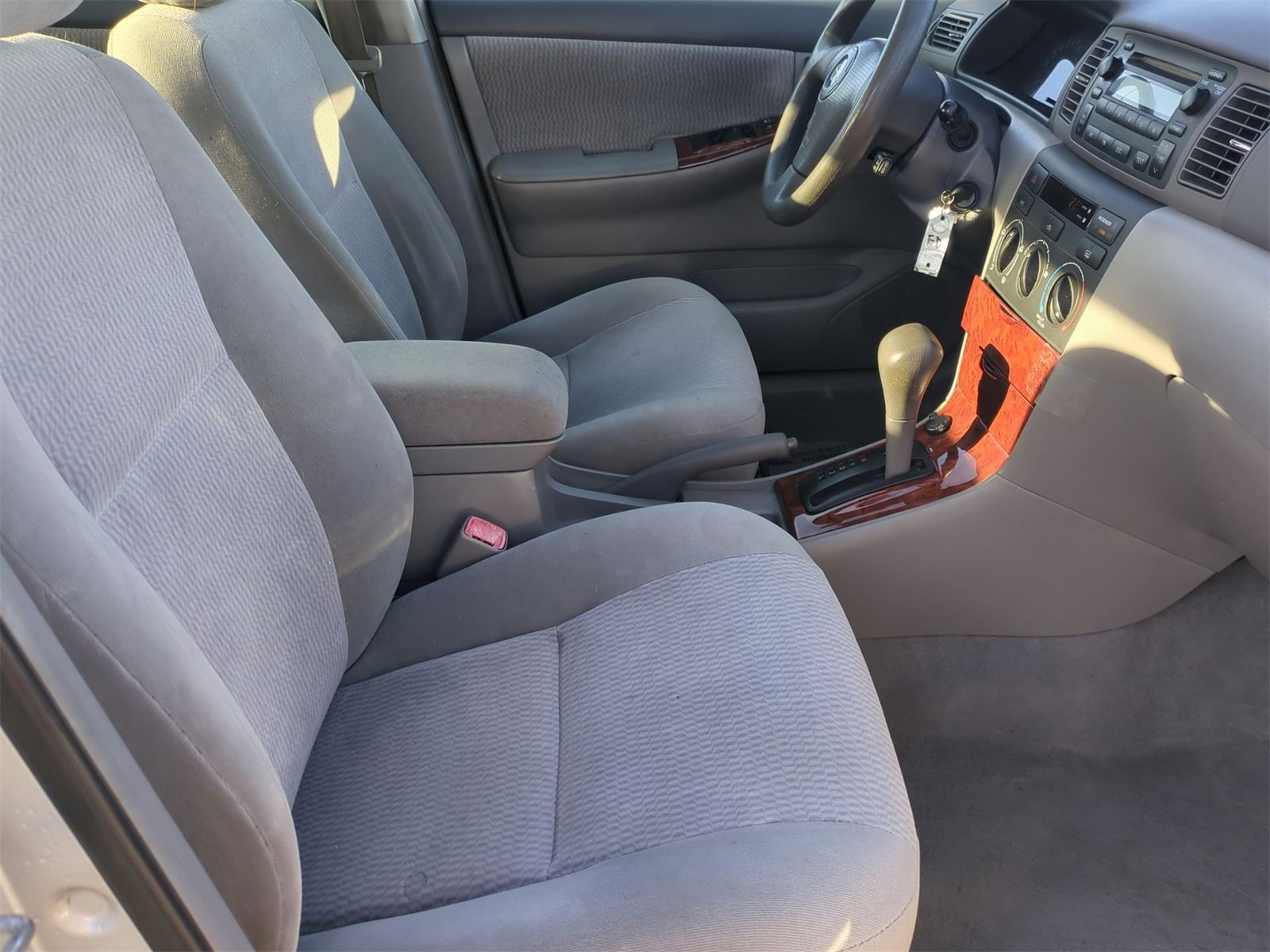 Thumbnail: 2005 Toyota Corolla - 21