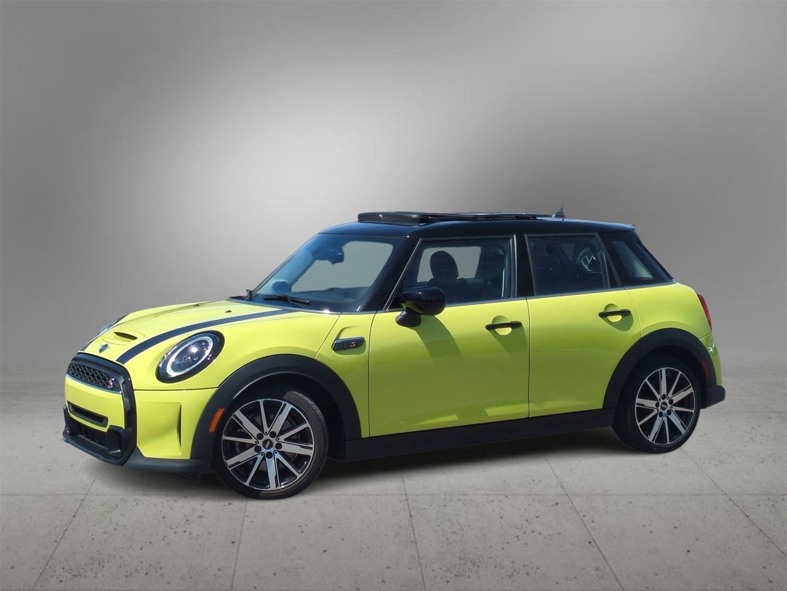 2023 MINI Cooper Hardtop S -
                  Farmington Hills, MI