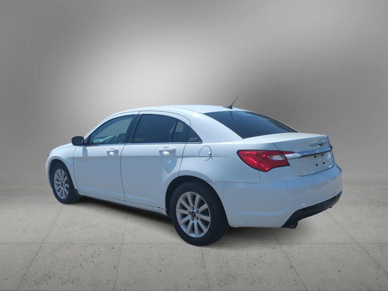 Thumbnail: 2013 Chrysler 200 - 6