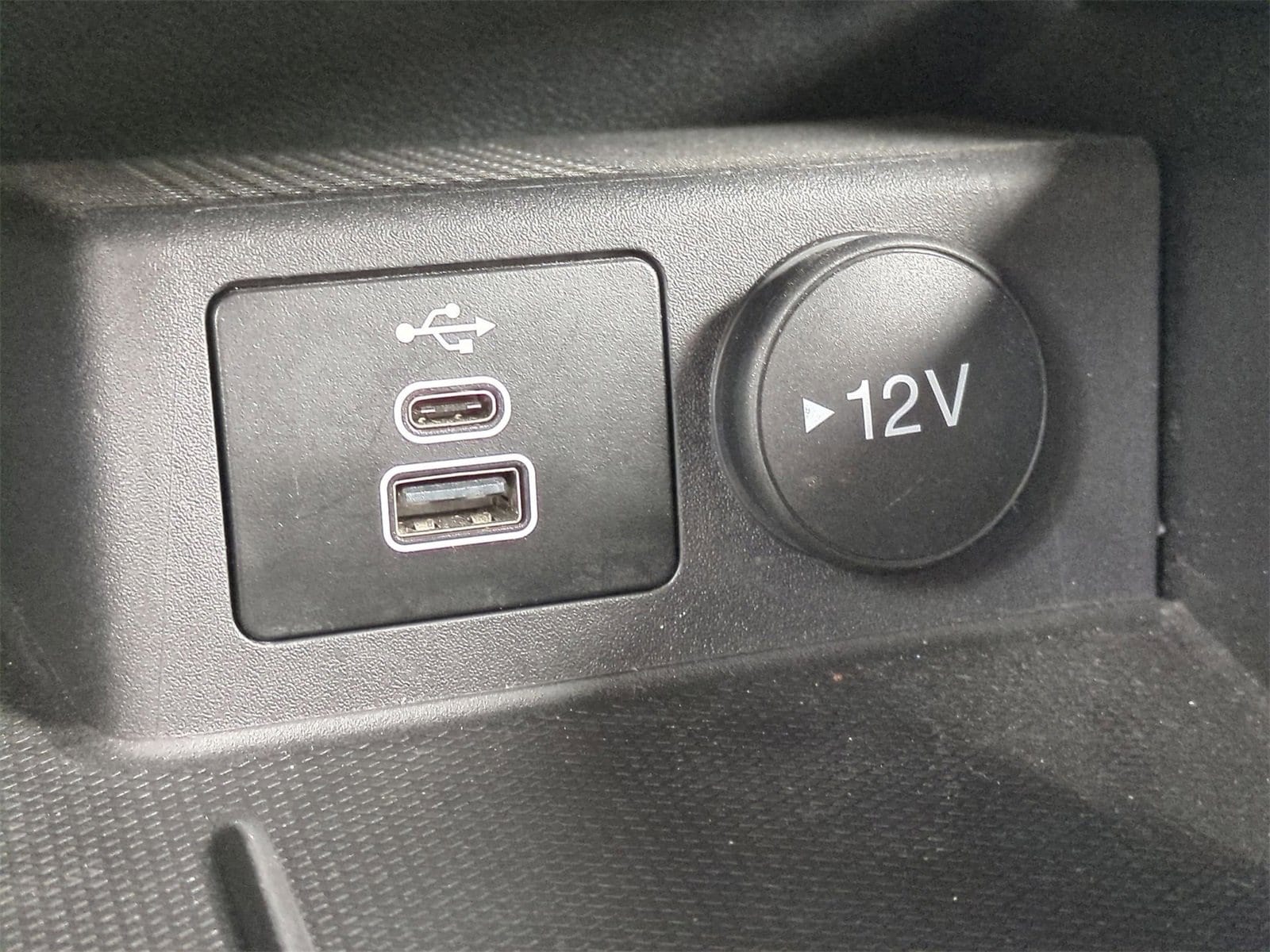 Thumbnail: 2025 Ford Escape - 29