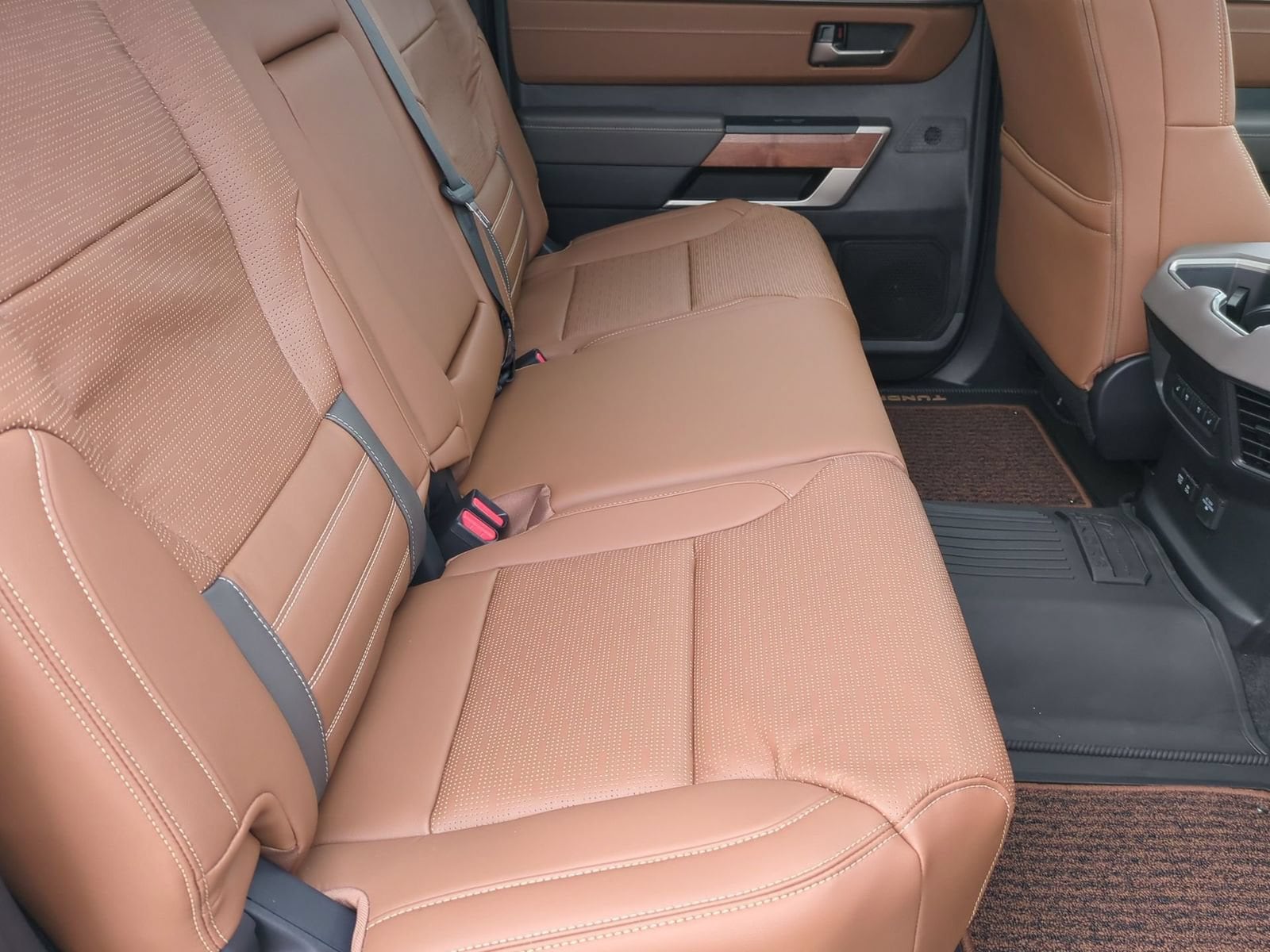 2026 Toyota Tundra 1794 Edition - Photo 21