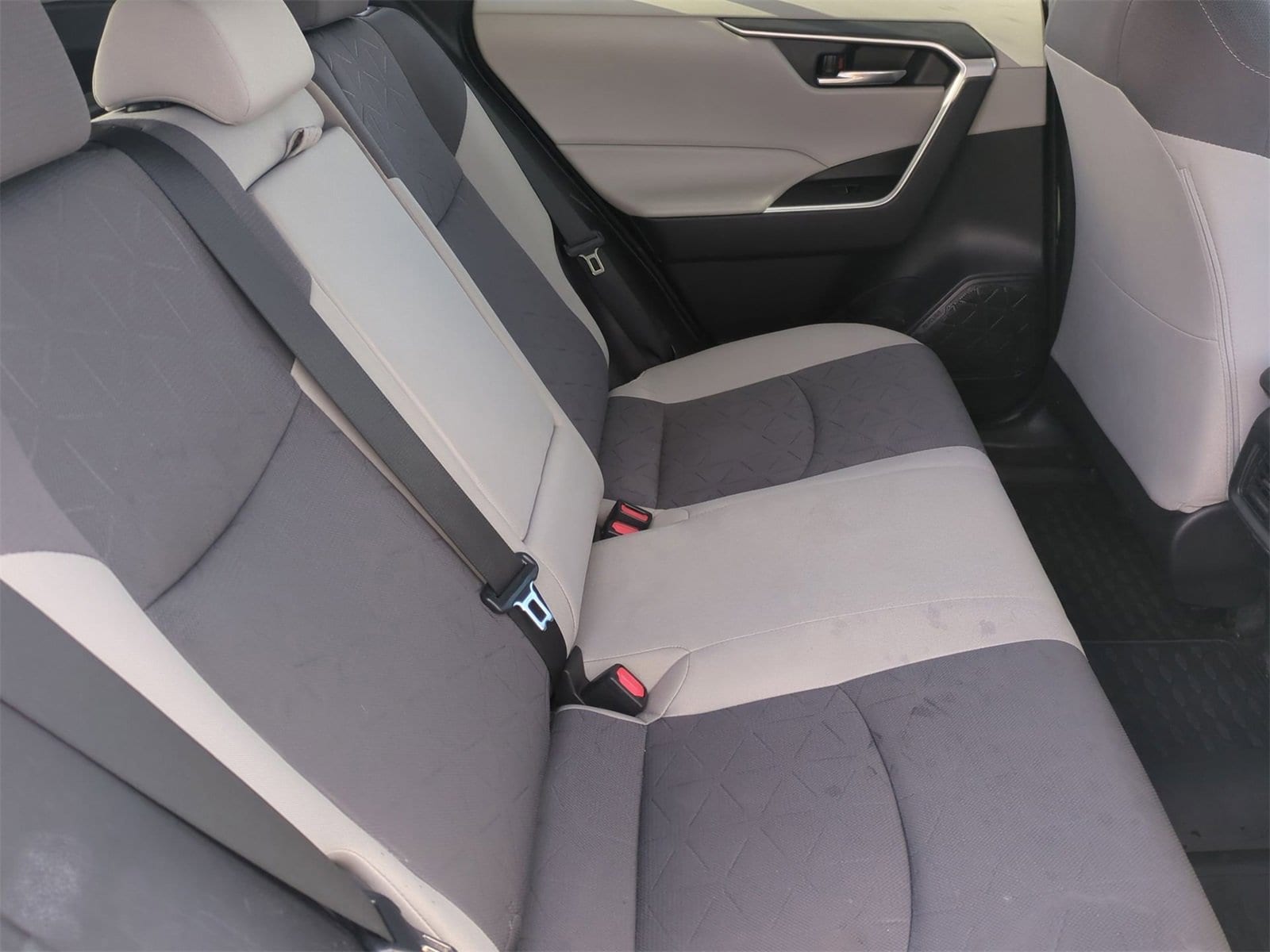 Thumbnail: 2023 Toyota RAV4 - 21