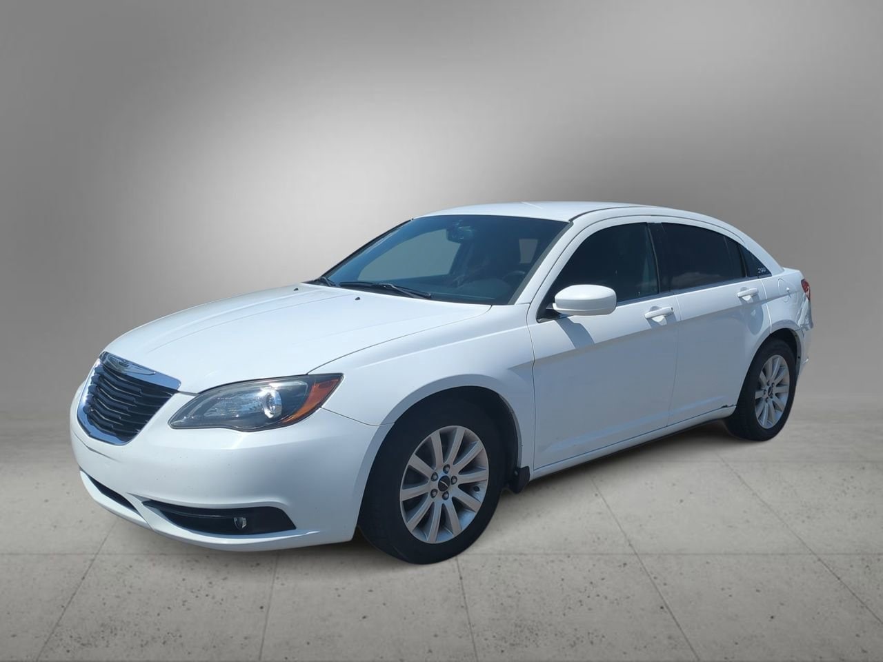 Thumbnail: 2013 Chrysler 200 - 4
