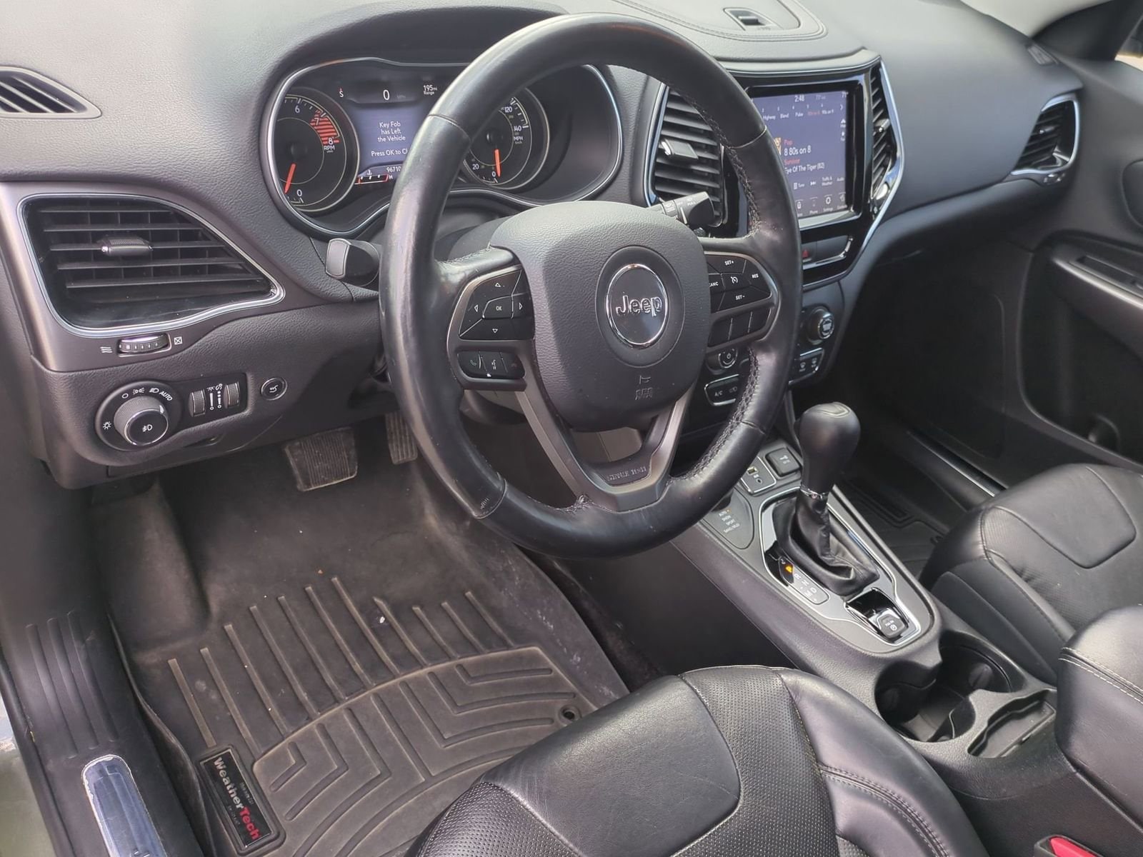 Thumbnail: 2019 Jeep Cherokee - 10