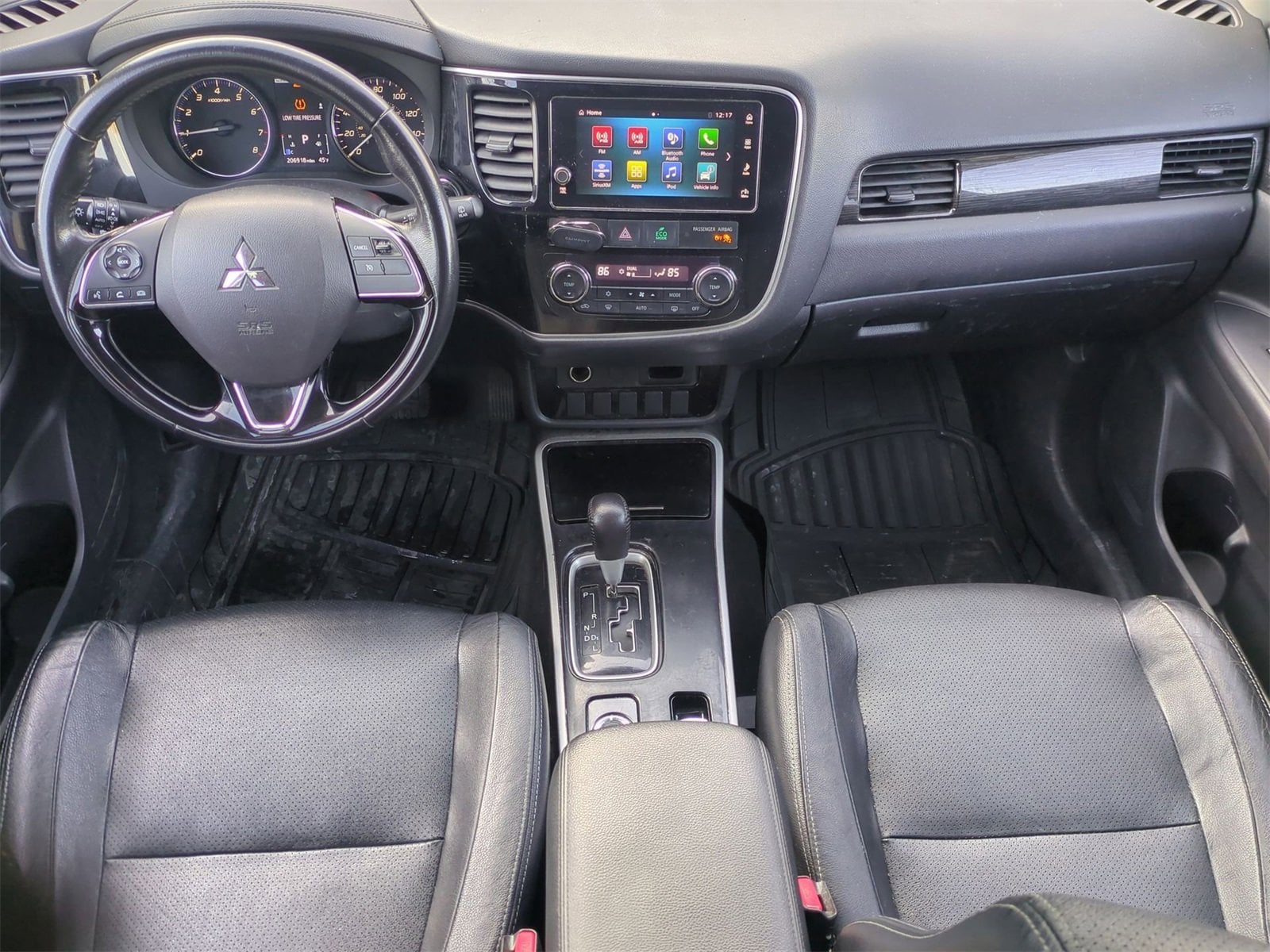 Thumbnail: 2017 Mitsubishi Outlander - 15