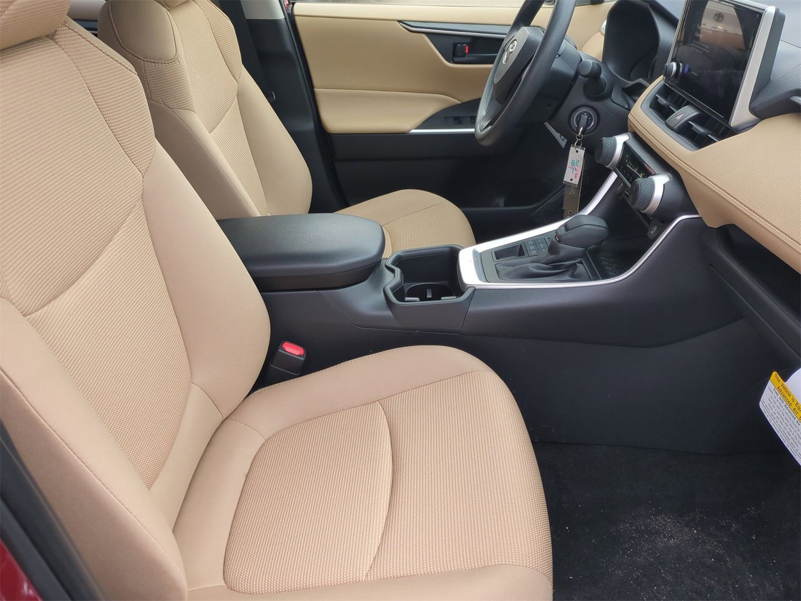 Thumbnail: 2025 Toyota RAV4 - 21