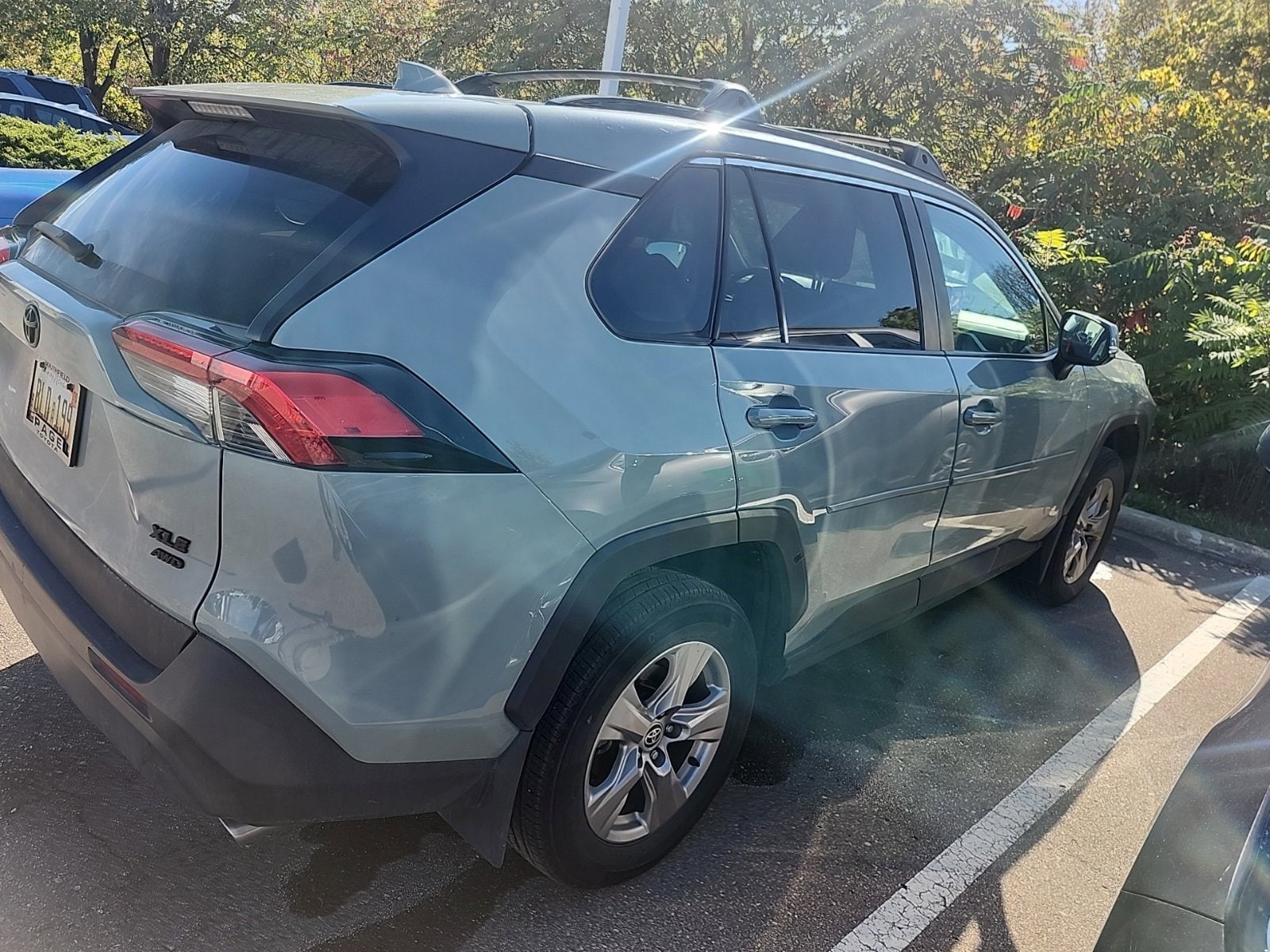 Used 2022 Toyota RAV4 XLE with VIN 2T3P1RFV6NW319960 for sale in Kansas City