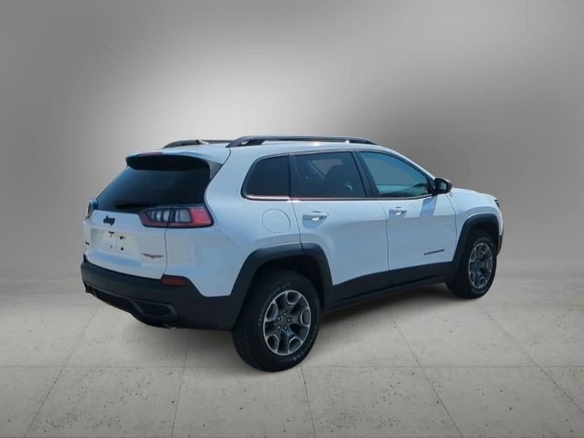 Thumbnail: 2020 Jeep Cherokee - 8