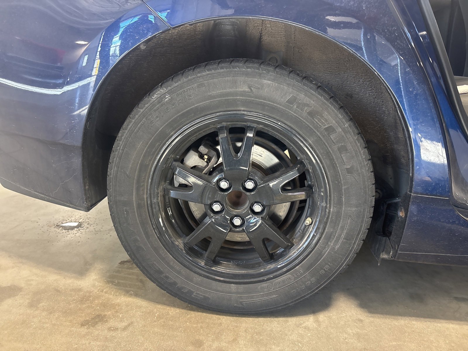 Thumbnail: 2015 Toyota Prius - 12