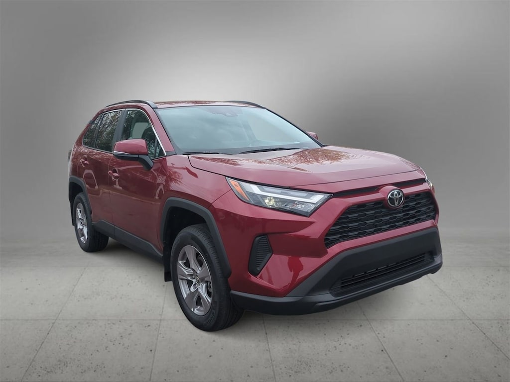 Used 2025 Toyota RAV4 XLE SUV