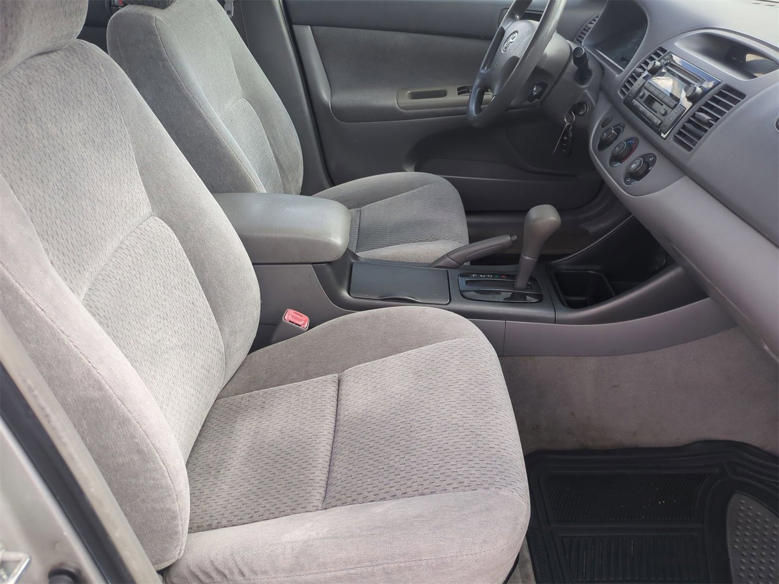 Thumbnail: 2004 Toyota Camry - 21