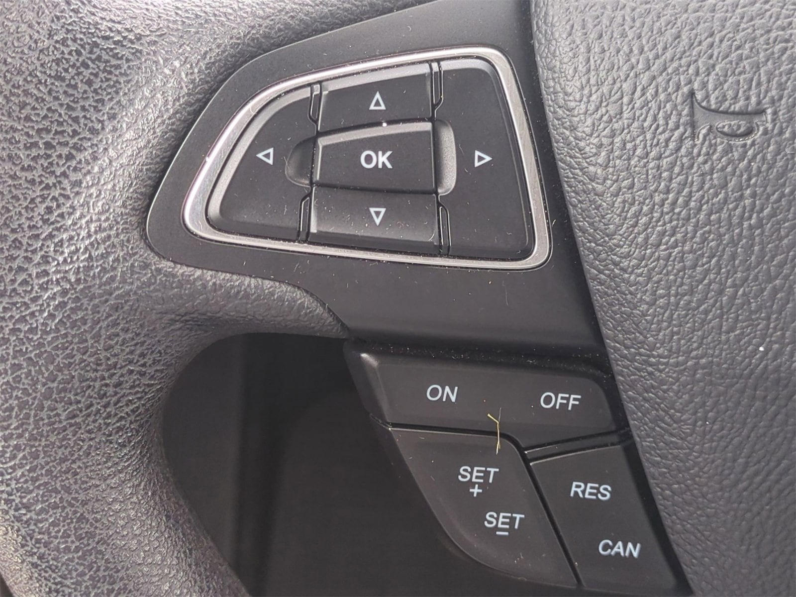 Thumbnail: 2017 Ford Escape - 23