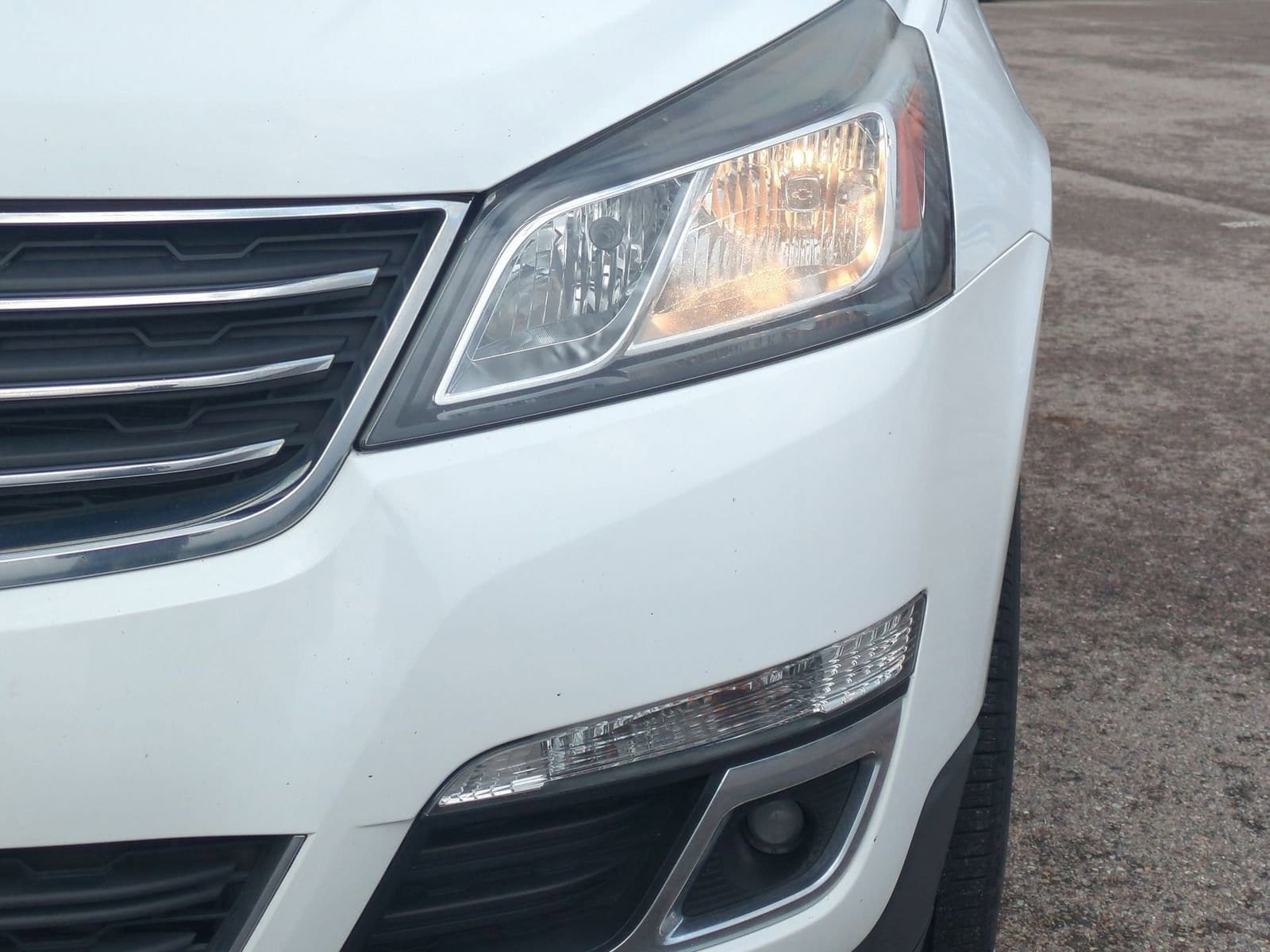 Thumbnail: 2017 Chevrolet Traverse - 11