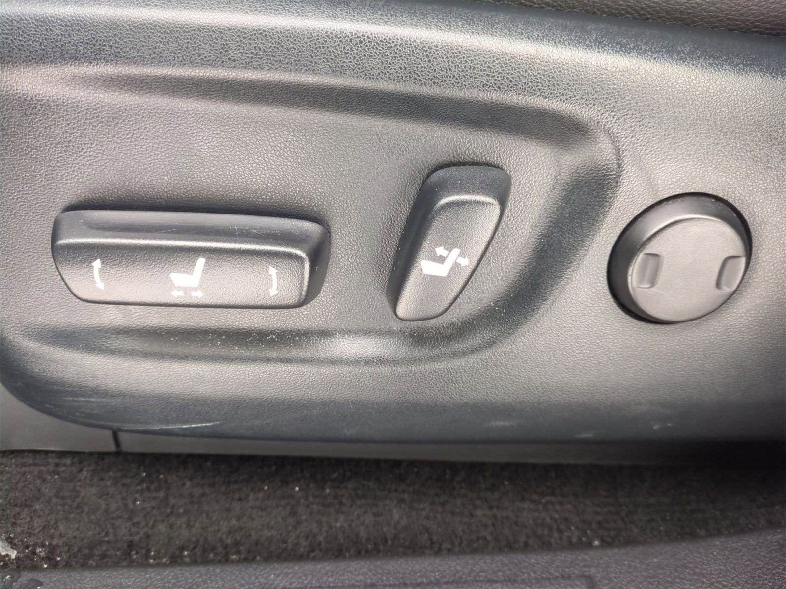 Thumbnail: 2022 Toyota 4Runner - 17