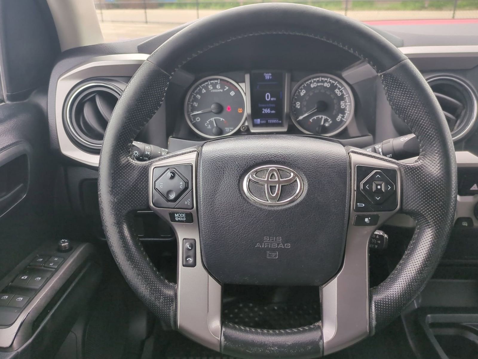 Thumbnail: 2016 Toyota Tacoma - 22