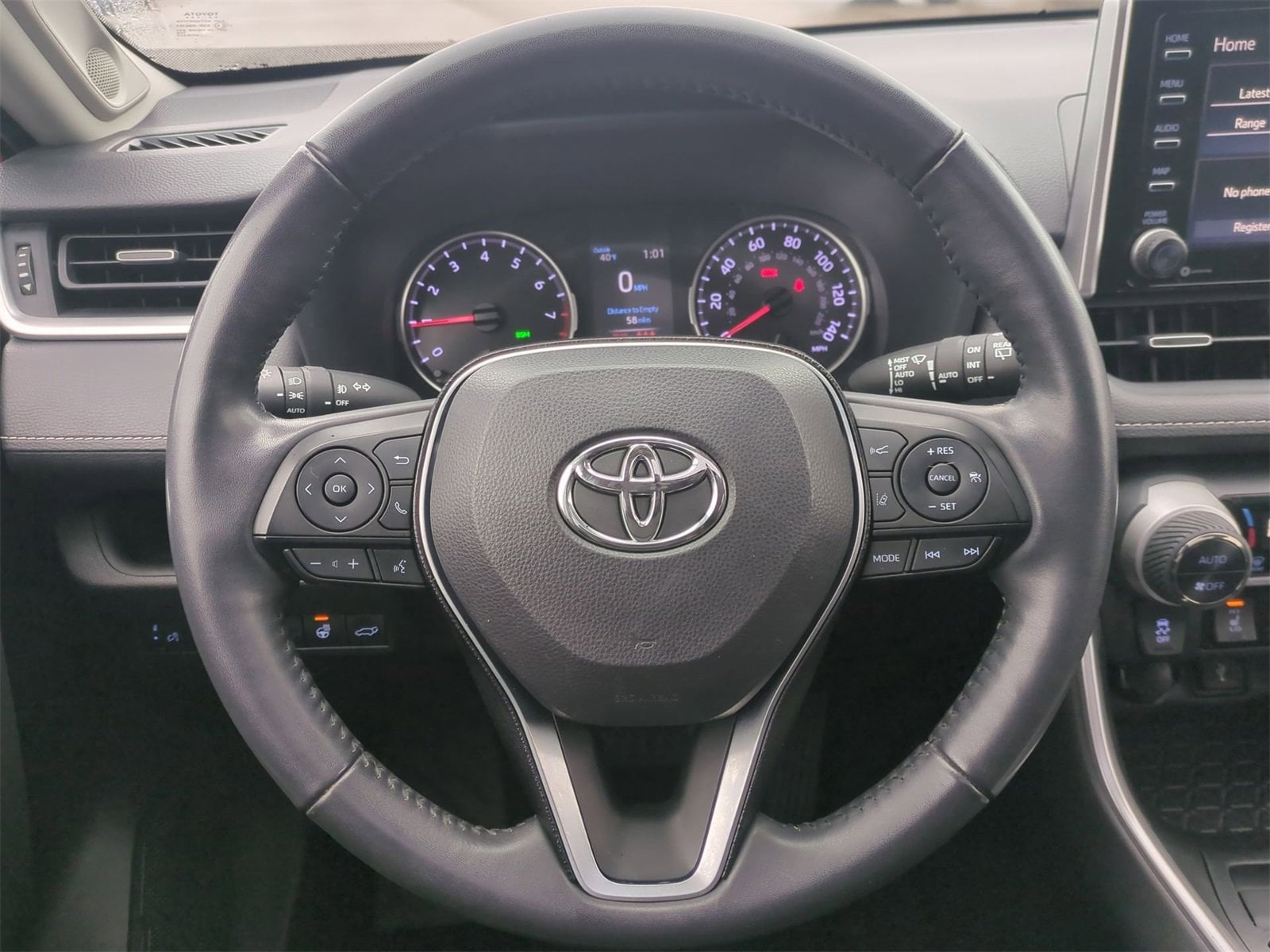 Thumbnail: 2020 Toyota RAV4 - 24