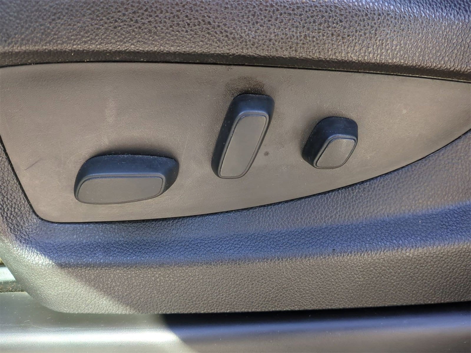 Thumbnail: 2017 Chevrolet Silverado 1500 - 17