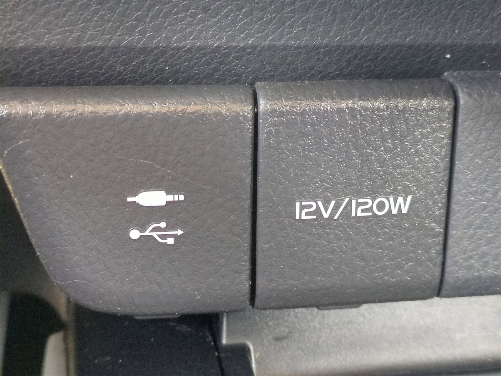 Thumbnail: 2019 Toyota Camry - 29