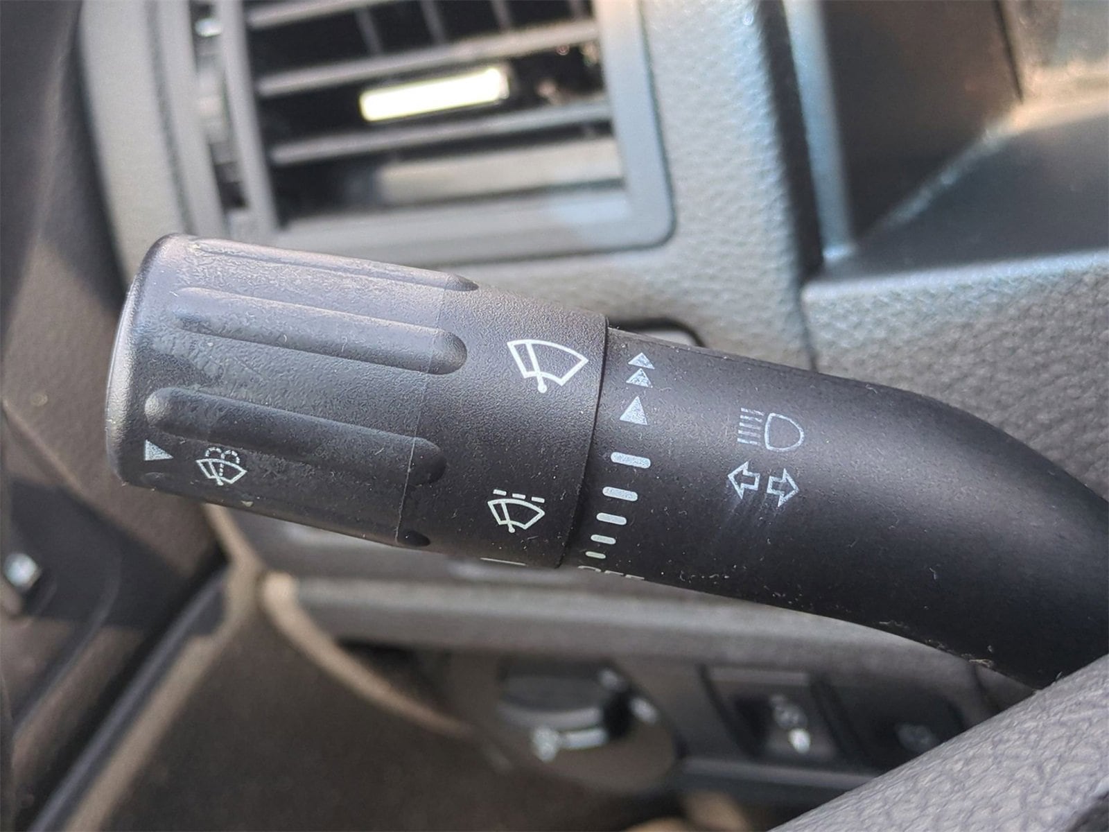Thumbnail: 2012 Ford Fusion - 25