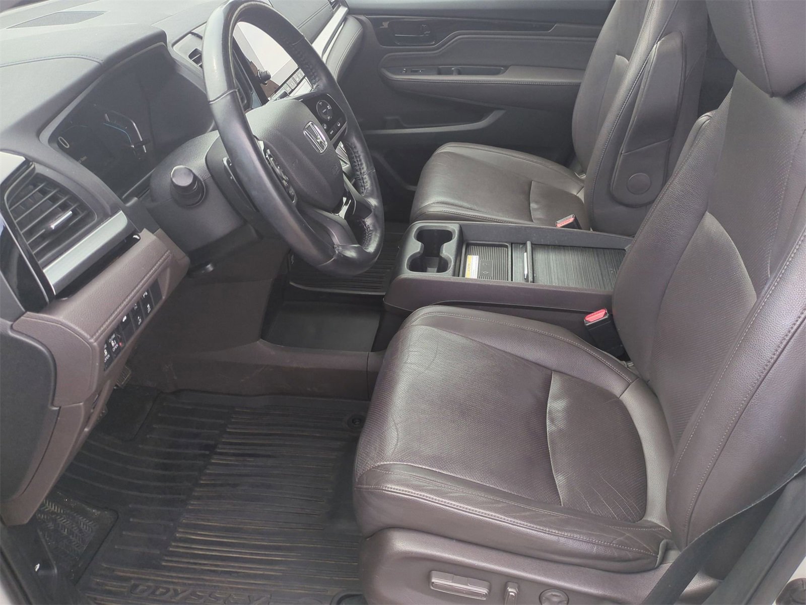 Thumbnail: 2018 Honda Odyssey - 16
