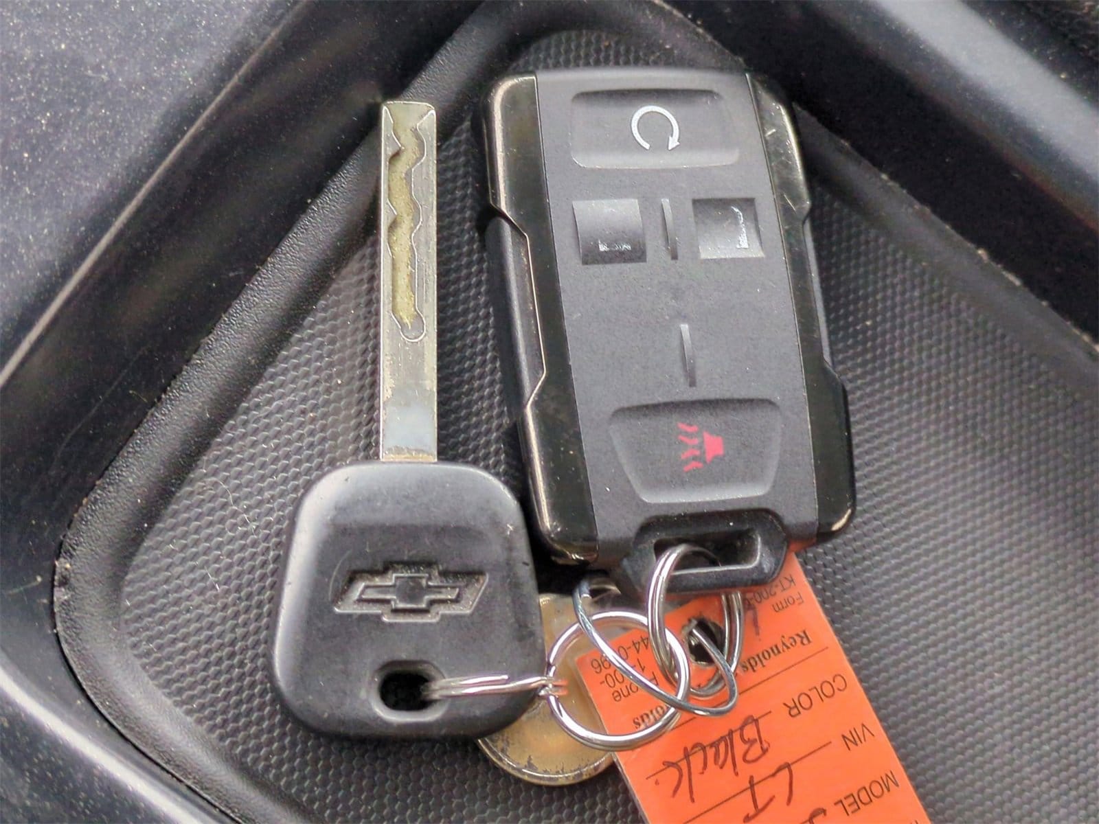 Thumbnail: 2016 Chevrolet Silverado 1500 - 35