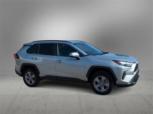 Used 2024 Toyota RAV4 XLE with VIN 2T3P1RFV3RW417088 for sale in Farmington, MI