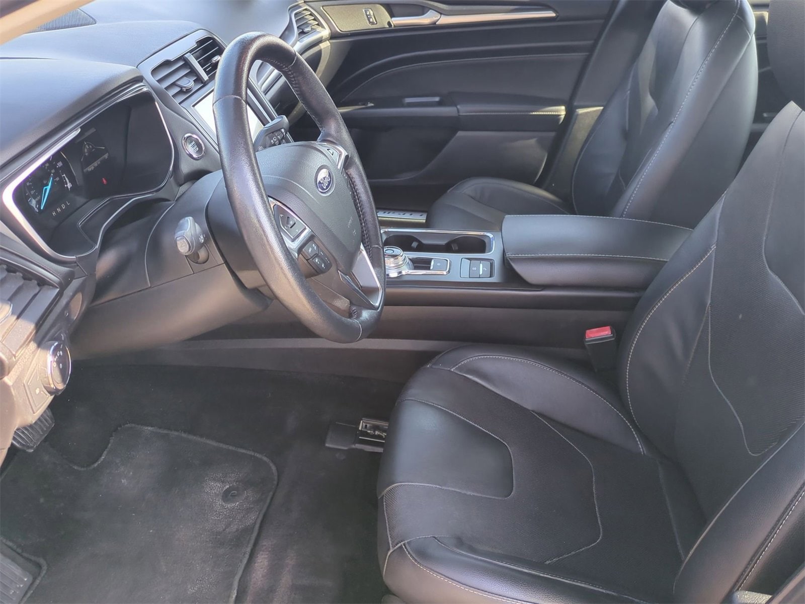 Thumbnail: 2019 Ford Fusion - 16