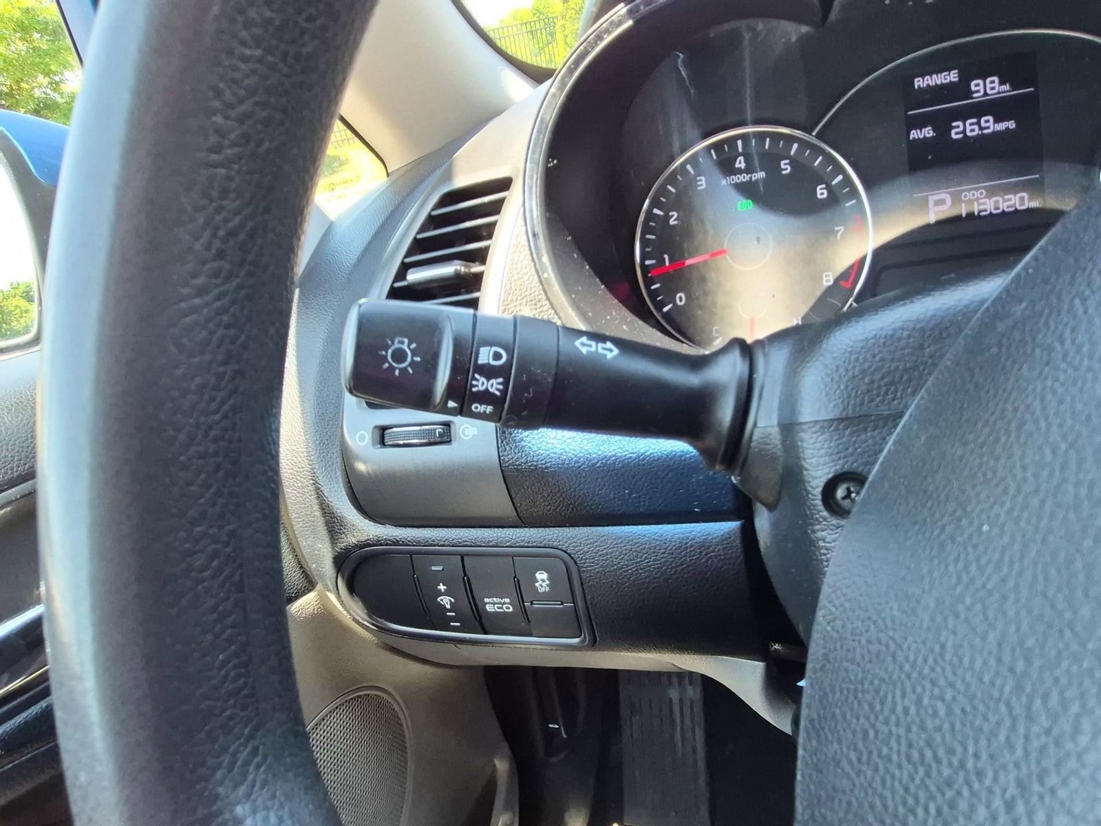 Thumbnail: 2015 Kia Forte - 25