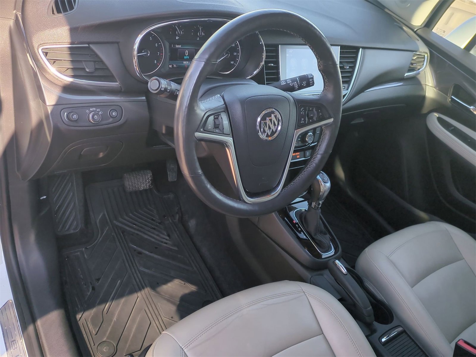 Thumbnail: 2018 Buick Encore - 10