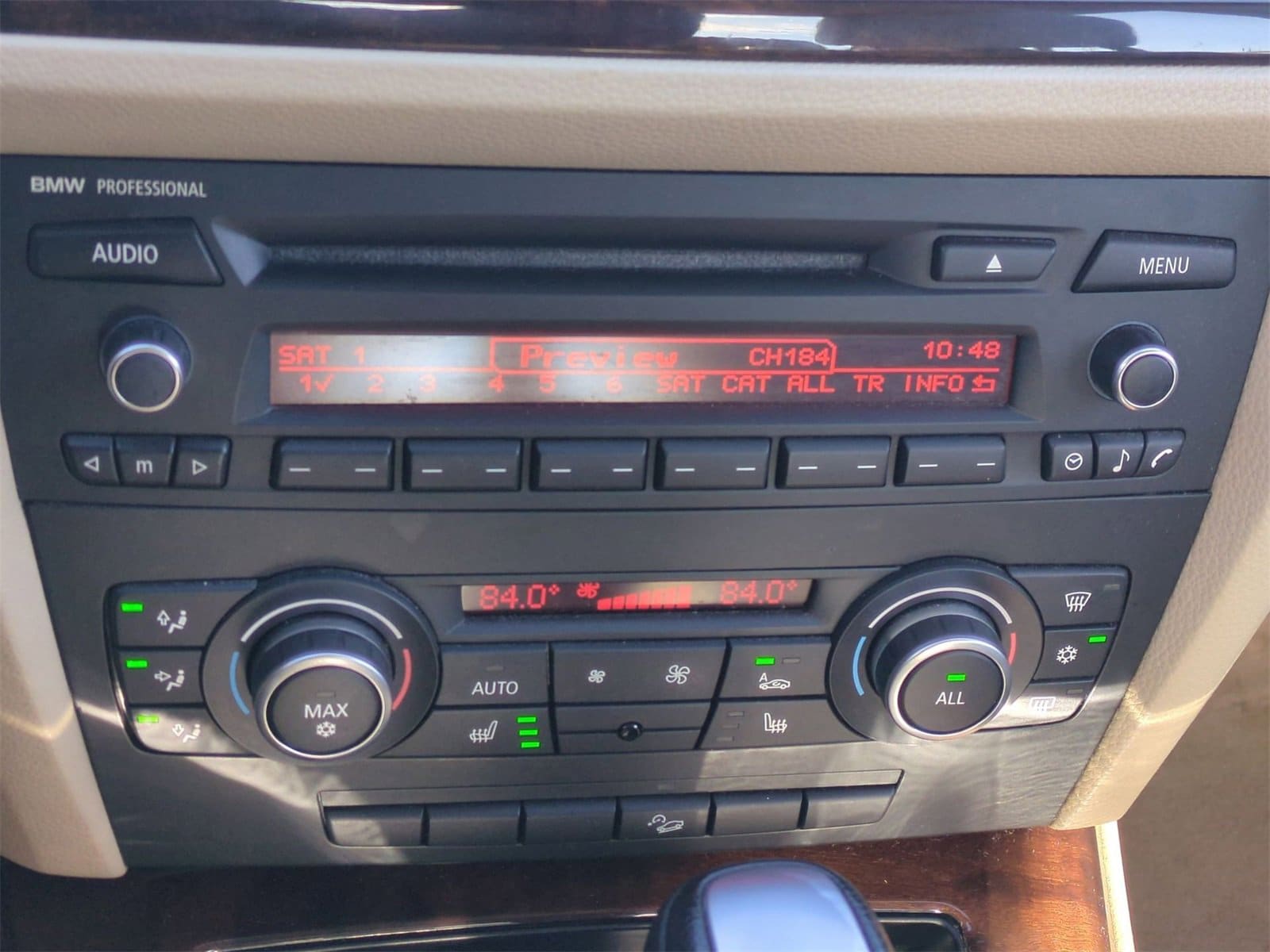 Thumbnail: 2011 BMW 3 Series - 29