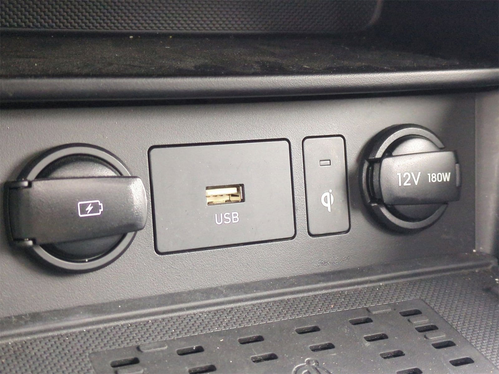 Thumbnail: 2022 Hyundai Kona - 31