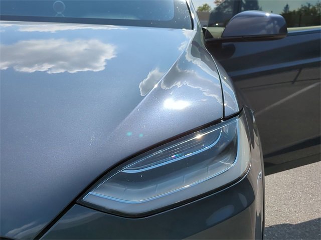 Thumbnail: 2022 Tesla Model X - 11